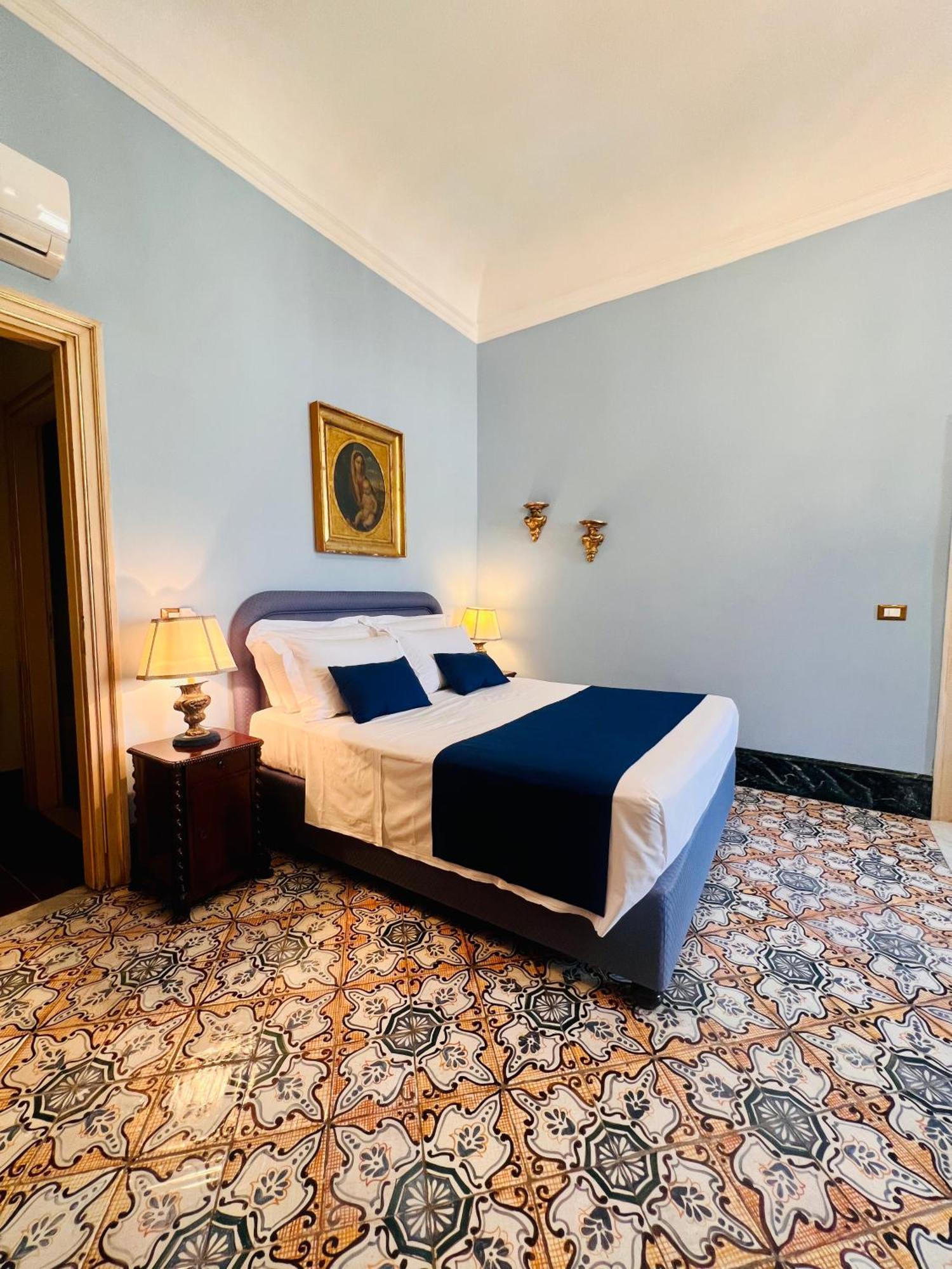 Donna Guia Suite Палермо Экстерьер фото